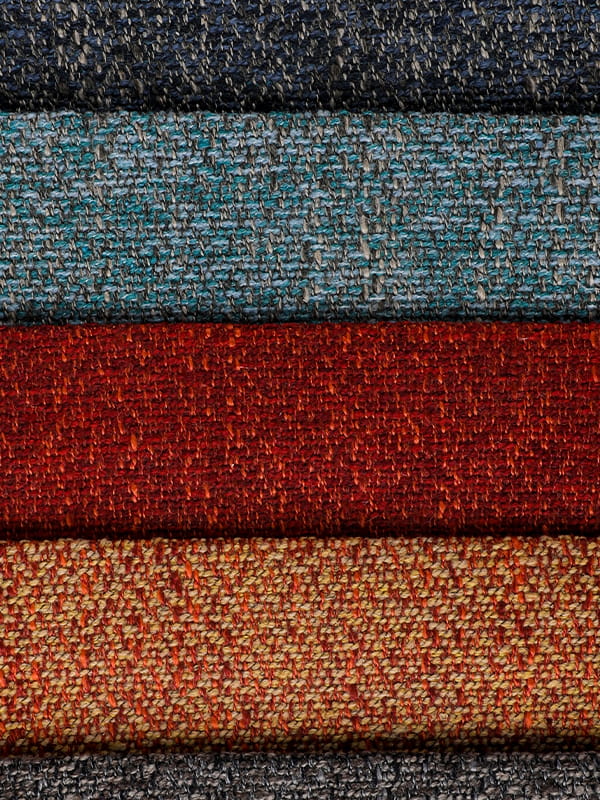 Poileistear agus fabraic línéadaigh Emmaus tolg